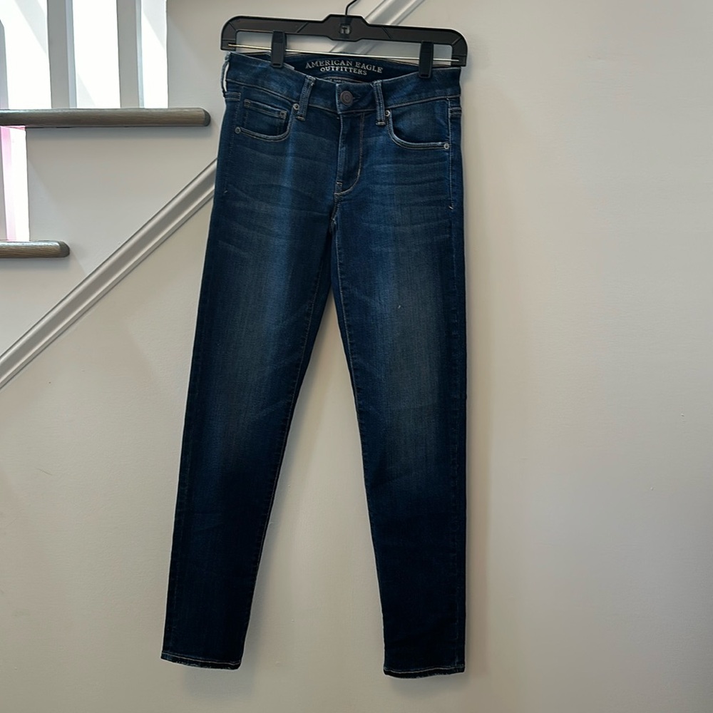 American Eagle Super Stretch Skinny Jeans women’s size 2